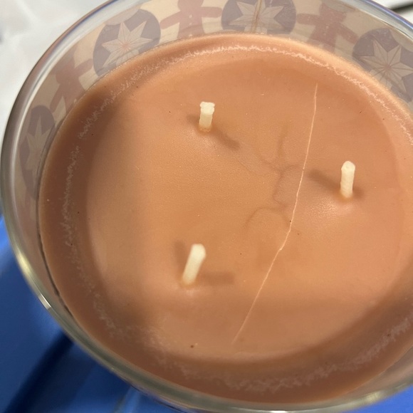 Bath and Body Works Gingerbread Bakery 3 wich candle - Picture 2 of 2